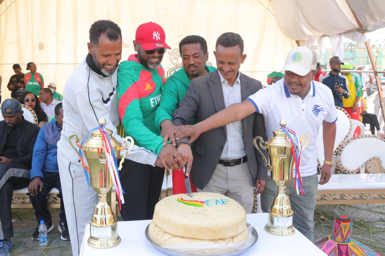 የ1ኛው የኢትዮጵያ 10 ኪ.ሜ የጎዳና ላይ ሩጫ ውድድር ተተኪ ስፖርተኞችን ማፍሪያነት ባለፈ ፓለቲካዊ ፣ ማህበራዊ እና ኢኮኖሚያዊ ጥቅሙ የጐላ ነው :- ዶ/ር አመንሲሳ ከበደ የኢ.አ.ፌ ጽ/ቤት ሃላፊ