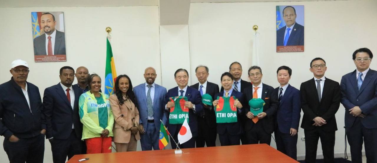 የኢትዮጵያ አትሌቲክስ ፌዴሬሽን ከጃፓን የስፖርት ልዑካን ጋር በሁለትዮሽ ግንኙነትን ዙሪያ ውይይት አካሄደ።